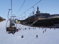 -采薇庄园四季滑雪场