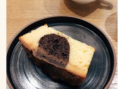 巧克力磅蛋糕-HELLO 27 意面·沙拉·帕尼尼