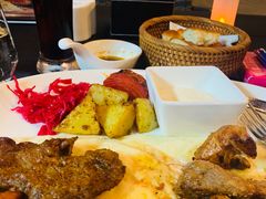 -Efes Turkish & Mediterranean Cuisine 艾菲斯餐厅(陆家嘴店)