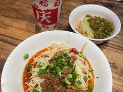 -周小波重庆小面·重庆名小吃(邹容路店)