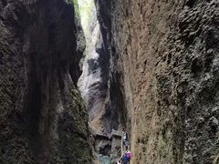 -龙水峡地缝景区