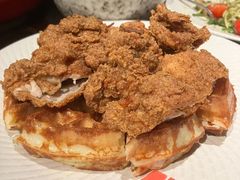 -Brut Eatery悦璞食堂(建国东路店)
