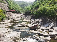 -燕子河大峡谷天坑仙境