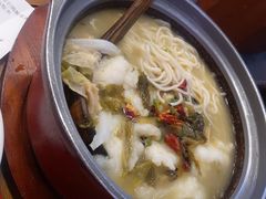 -周鱼小馆石锅酸菜鱼(活力汇店)