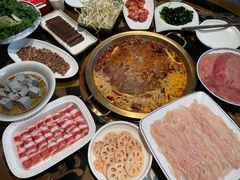 -小天鹅火锅·一线江景洪鼎旗舰店(洪崖洞店)