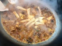 -三里屯土灶炖公鸡地锅鸡(江东店)