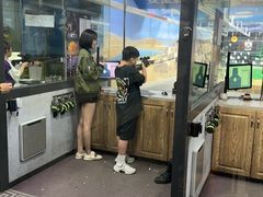 -都市枪神实弹射击俱乐部