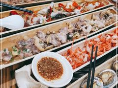 -胡须哥网红竹筒菜