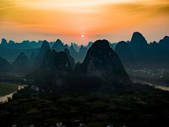 -漓江冠岩景区