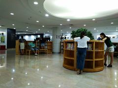 -武汉大学图书馆·文理学部总馆