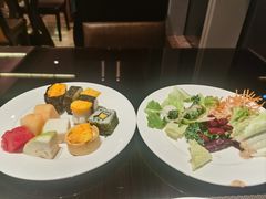 -大中华希尔顿酒店-念自助餐·嗨啤·小龙虾