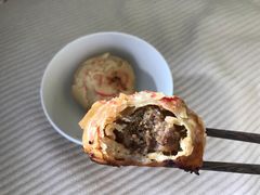 鲜肉月饼-真老大房(南京东路店)