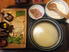 -云海肴·汽锅鸡·云南菜(天山百盛优客店)