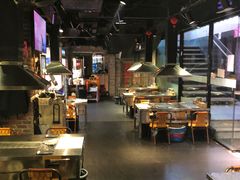 大堂-马路牙子地桌烤肉(工体店)