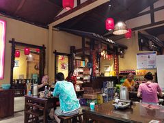 -富正毅三下锅·湘西韵味(天门山索道店)