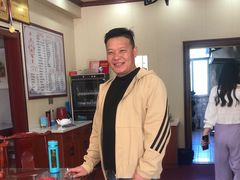 -万佛湖许老大铁锅鱼(黑金冠店)