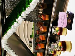 -亚洲国际大酒店·云顶阁旋转自助餐厅