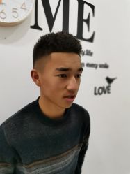 点击看大图 -1983 Hair Salon