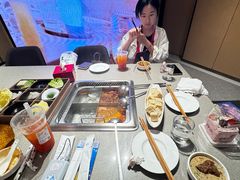 -海底捞火锅(宝龙广场夜宵主题店)