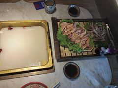 -尚尚仙·酸汤猪手·猪肚鸡火锅(华联万柳购物中心店)