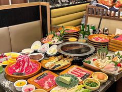-牛YO寿喜烧·铁板烧和牛火锅自助(市府恒隆店)