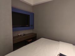 -丽辰酒店(深圳翻身地铁站店)