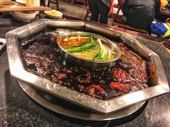 -邓莽子老火锅(中兴路总店)