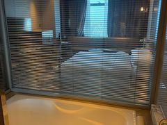 -上海龙之梦万丽酒店