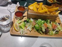 -ins森林童话餐厅coffee&bistro