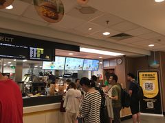 -麦当劳(轻轨曹杨路店)