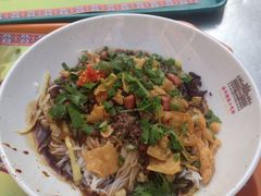 -海口骑楼小吃街