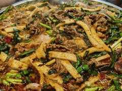 牛肉八带鱼饼土豪锅-京玉菲饭店(李村店)
