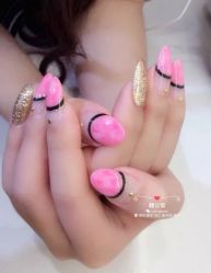 -睫乐园•睫公馆•美睫美甲沙龙