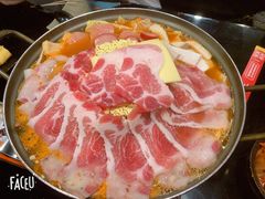 梅花肉部队火锅-炙韩料理·部队锅专门店