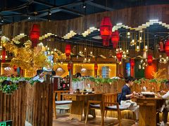 -老滇山寨•云南特色菜•地方菜•民族风情歌舞表演(金碧店)