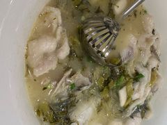 -严记小天府酸菜鱼(西四路店)