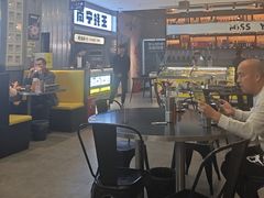 -蚝美人·生蚝海鲜烧烤(茶花园店)