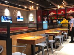 大堂-渝是乎酸菜鱼(龙旗购物中心店)