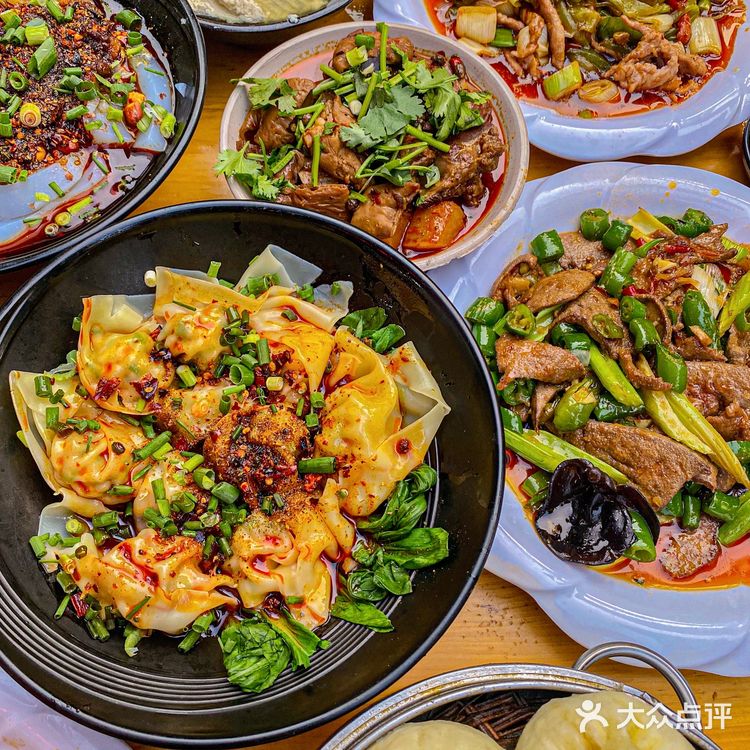 家门口就能吃到的地道的重庆抄手店‼️