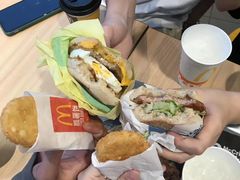 -麦当劳(政通路店)