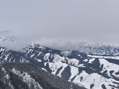 -丝绸之路山地度假区滑雪场