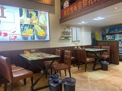 大堂-阿里巴巴烧烤(嘉鸿花园店)