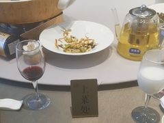 -香山湖渔家大院