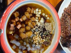 -爆炸头阿姨小四川正宗川味小吃(无任何分店)
