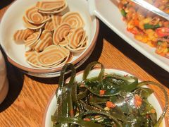 -湘力力小院·鱼汤泡饭(枫林路店)