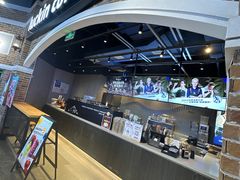 -瑞幸咖啡(凤凰海负一楼美食街店)