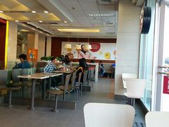 大堂-肯德基(新人民公园店)