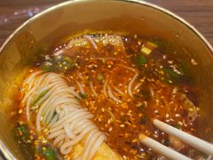 -鹤江桥·红油牛肉粉(SKP店)