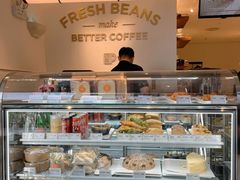 面包甜点陈列柜-Peet's Coffee皮爷咖啡(上海长风大悦城店)