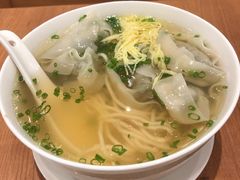 虾仁馄饨面-鼎泰丰(德基广场店)